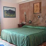 Emmaus Hotell 3*