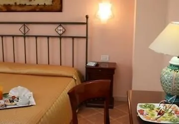 Emmaus 3*