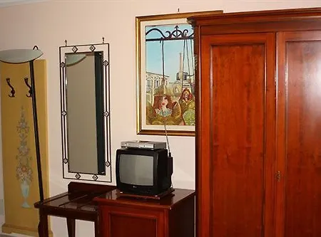 Emmaus Szálloda 3*