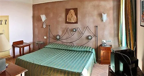 Emmaus 3*